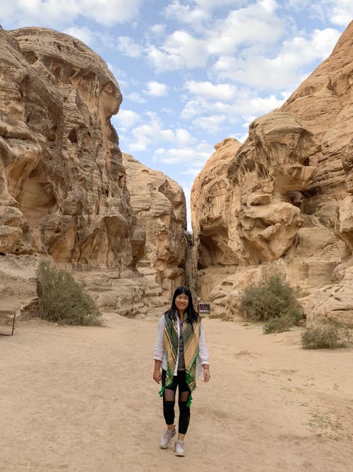 16 New York City Travel Influencers And Bloggers To Follow